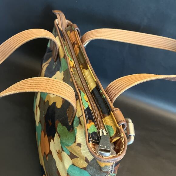 Fossil Key~Per | Coated Canvas | Abstract Floral | Tote Bag | Leather Straps - Picture 5 of 15